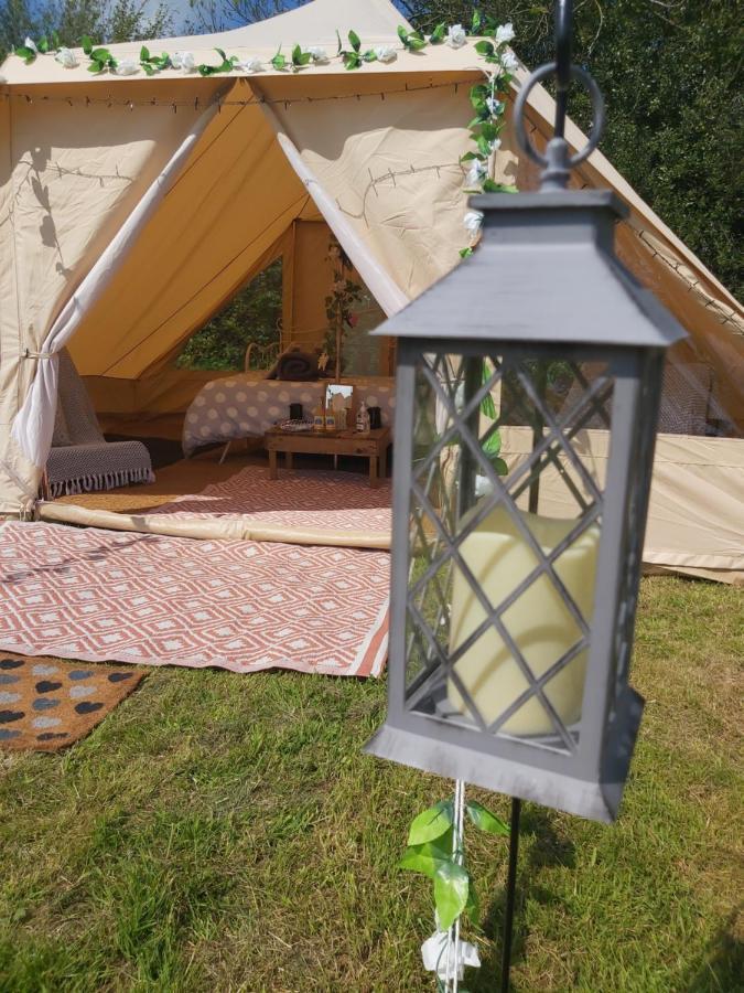 Hopgarden Glamping - Luxury 6m bell tent Wadhurst Exteriör bild