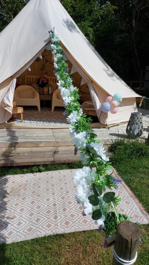 Hopgarden Glamping - Luxury 6m bell tent Wadhurst Exteriör bild